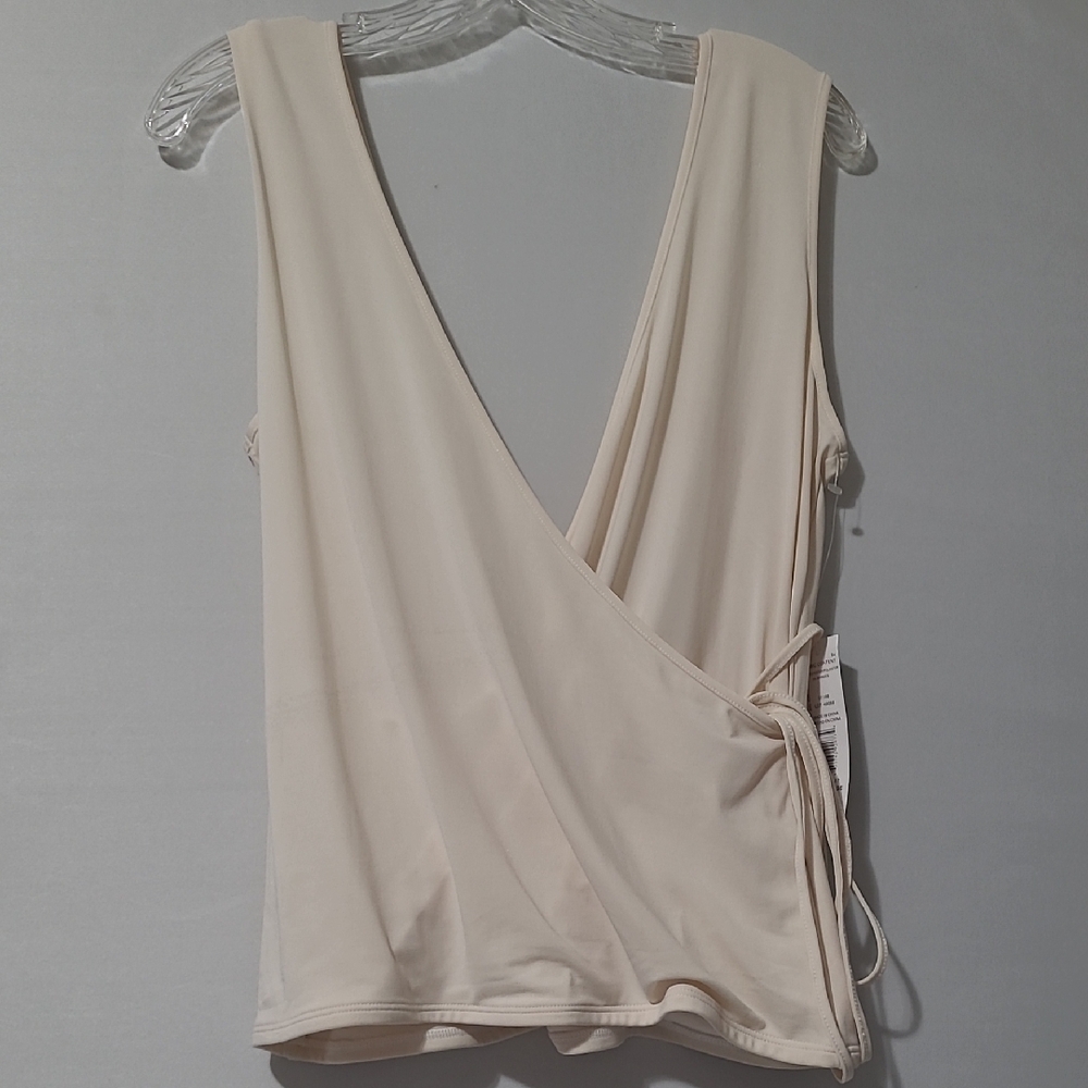 BERN AND MORT ELEGANT CREAM WRAP TOP WITH BACK LONG TIE SIZE  XL